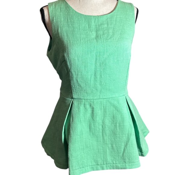 Banana Republic mint green peplum top‎ sleeveless 6 Petite - Picture 2 of 4